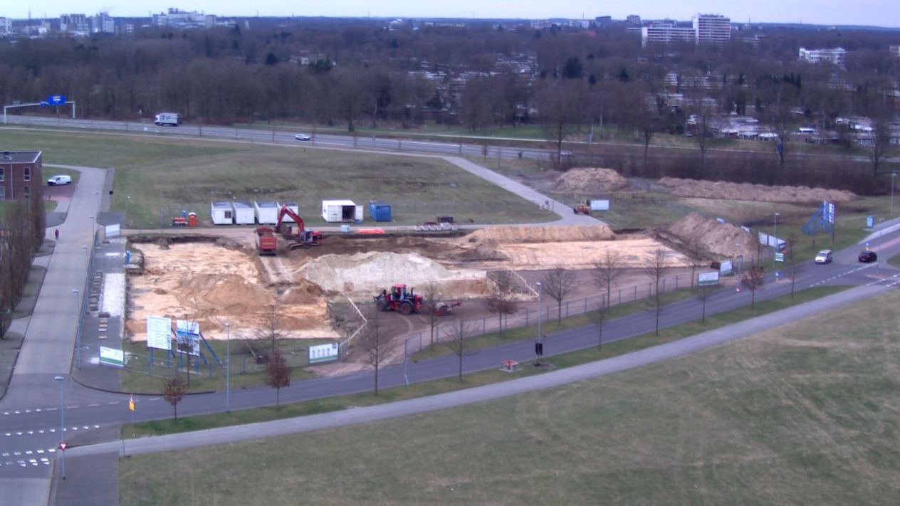 Ontgraven bouwkuip zwembad Emmen bouwbedrijf Drenthe