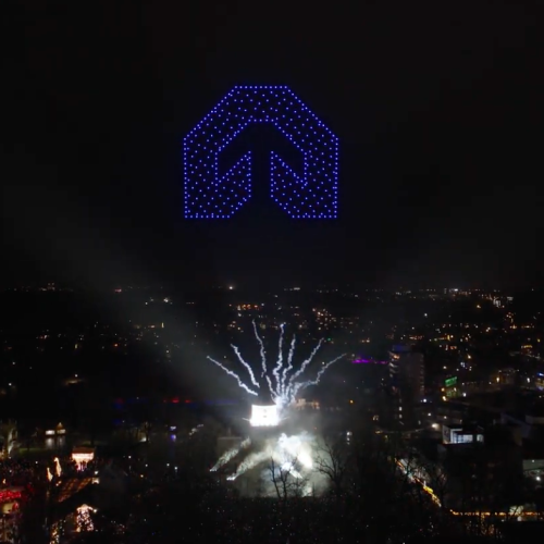 Drone- en vuurwerkshow derde kerstdag in Emmen