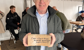 Nieuwe bewoners de Angerloo met persoonlijke steen