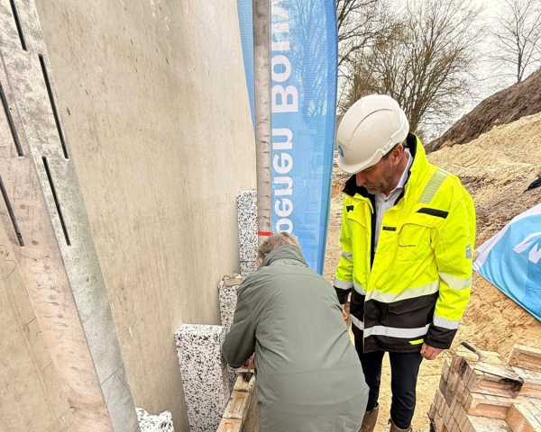 Afgelopen donderdag stond De Angerloo helemaal in het teken van de start van de bouw. 