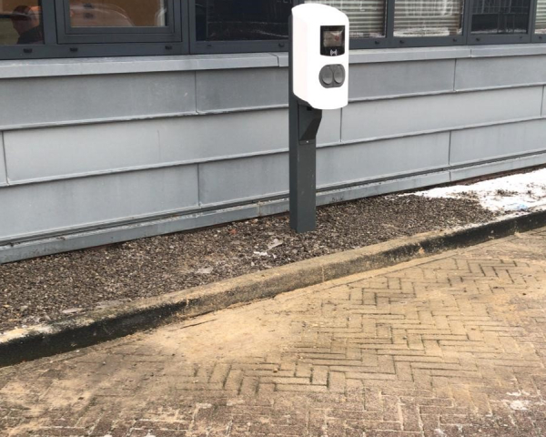 Laadpaal Koenen.jpg