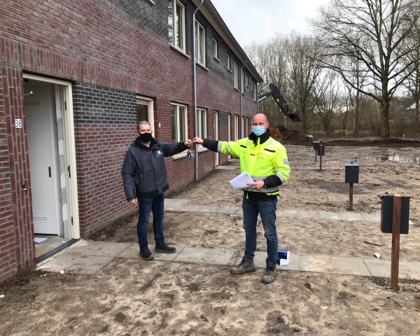 210318 oplevering 12 huurwoningen aan de volmacht.jpeg